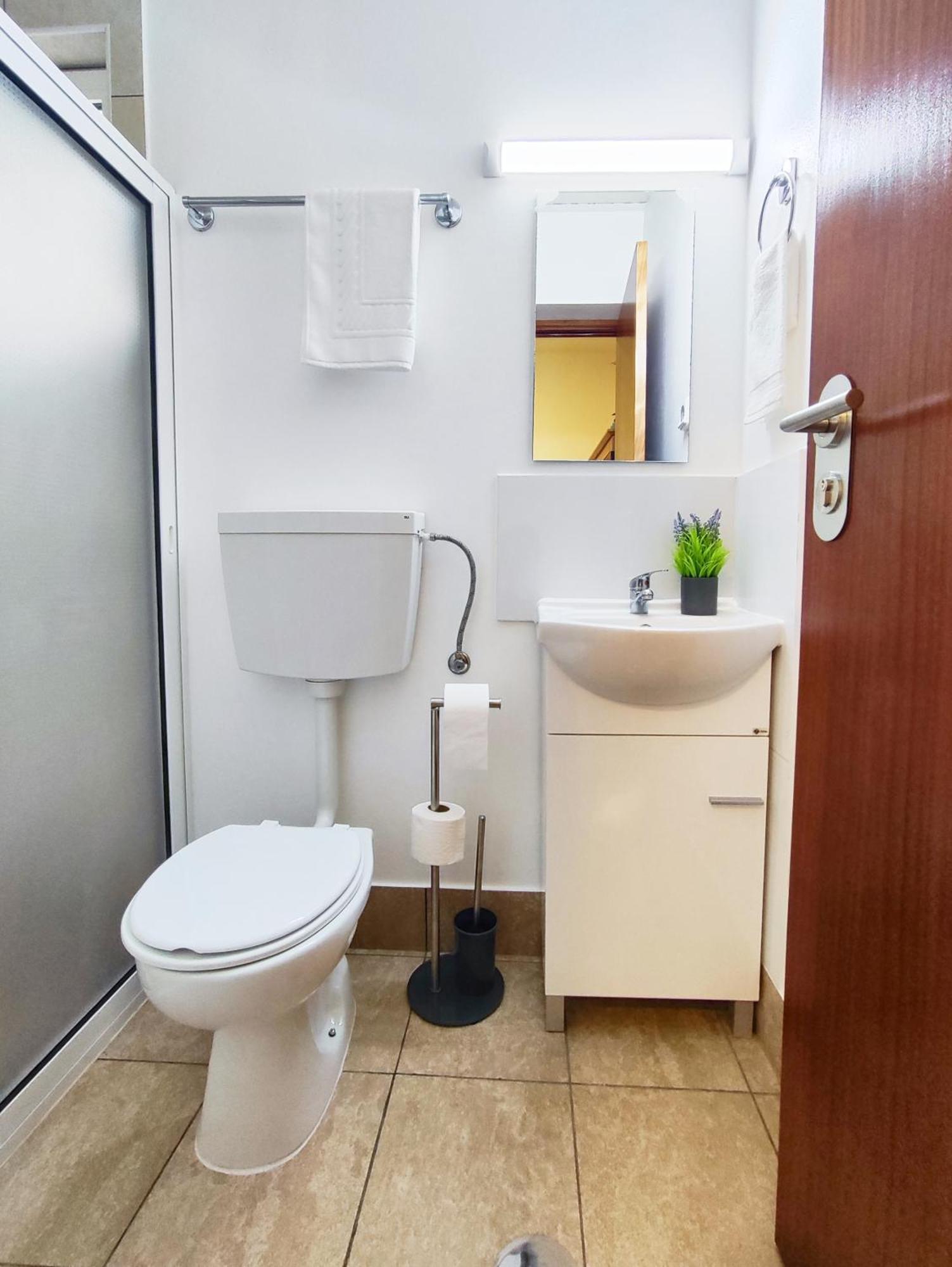 Вилла Gateone Al Airport View House Машику Экстерьер фото